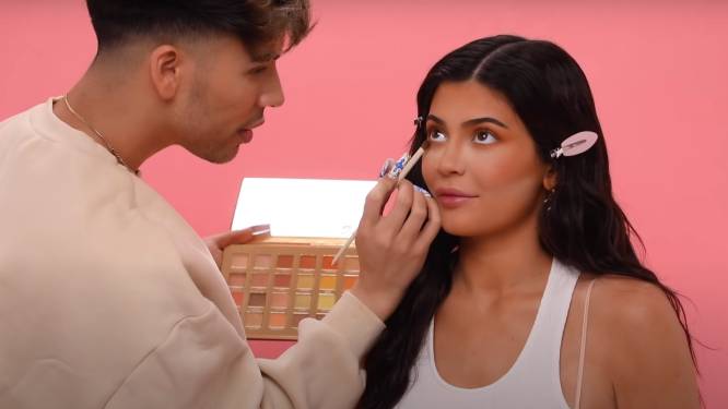 Kylie Jenner heeft 3,5 uur nodig voor make-up: ‘Iedere seconde waard’