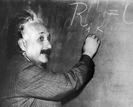 Albert Einstein wees 100 jaar geleden al op het bestaan van zwaartekrachtgolven. Hij dacht alleen dat er nooit bewijs voor zou worden gevonden. FOTO AFP