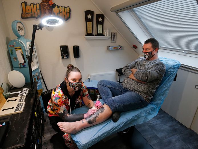 stikstof pepermunt afgewerkt Shannon (27) is de beste tattoo-artiest van de wereld: 'Onwerkelijk' |  Utrecht | AD.nl