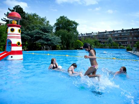 Van Maanenbad op de valreep toch nog open
