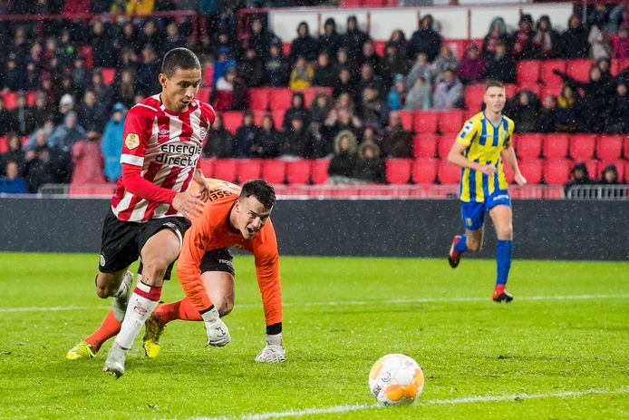 Mauro Junior in actie tegen RKC, waar hij de 2-1 voor PSV maakte.