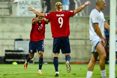 Noorwegen wint ruim in Cyprus dankzij twee goals van Haaland en assist van Nusa
