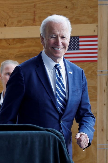 Pas de grande défaite pour Joe Biden: les démocrates confortent leur majorité au Sénat