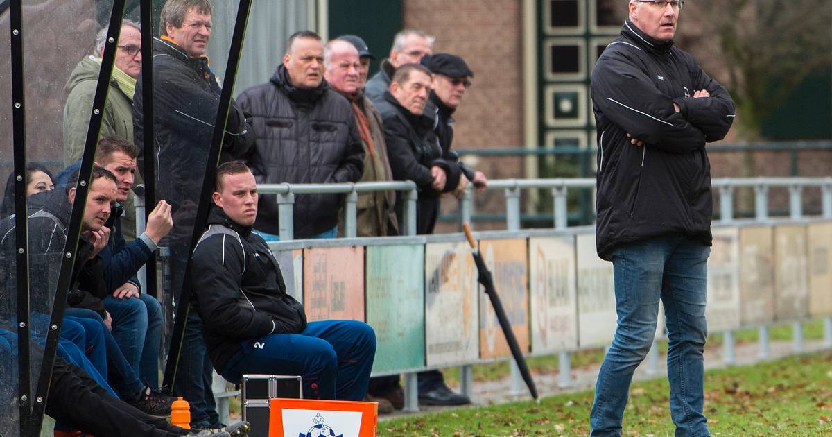 Van Roosmalen blijft bij Niftrik