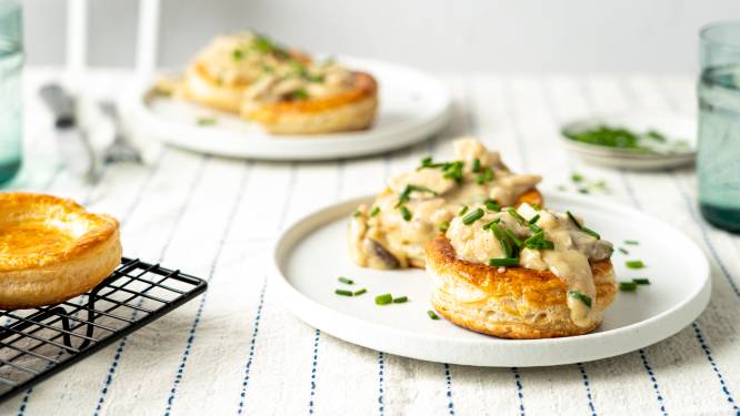 Wat Eten We Vandaag: Zelfgemaakte pasteitjes met kipragout