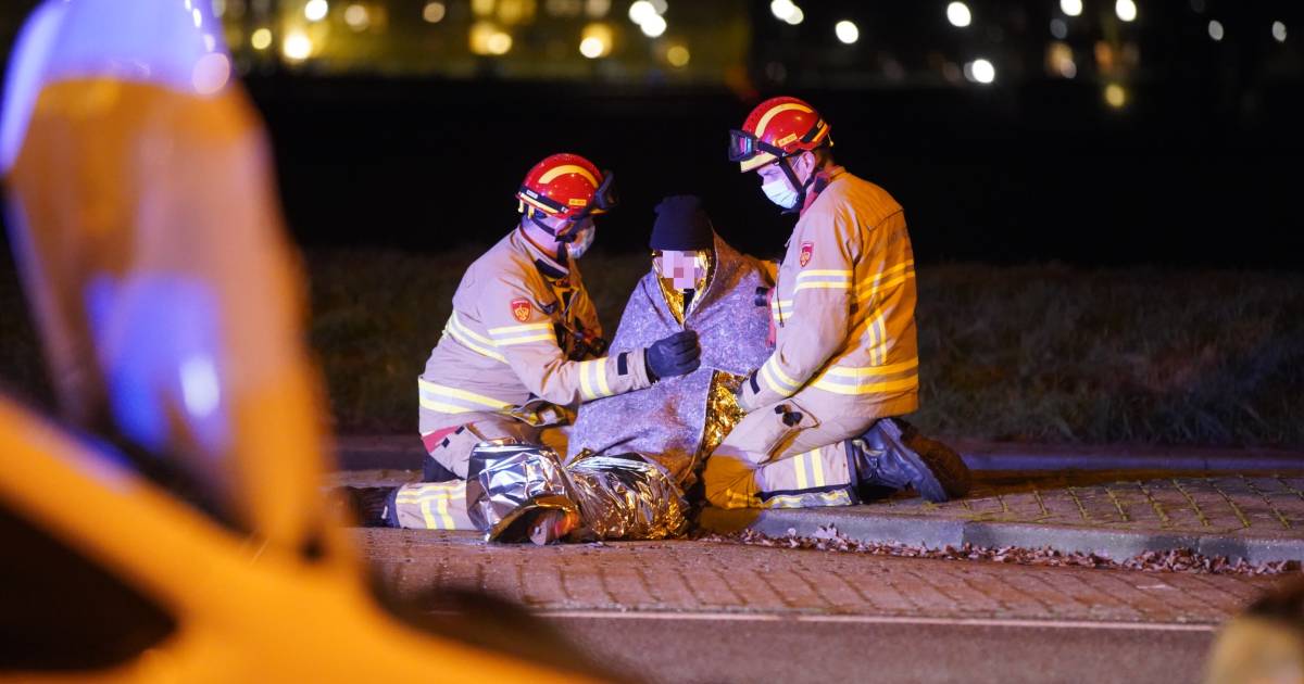 Frontale botsing in Zutphen: slachtoffer moet 30 minuten wachten op ambulance.