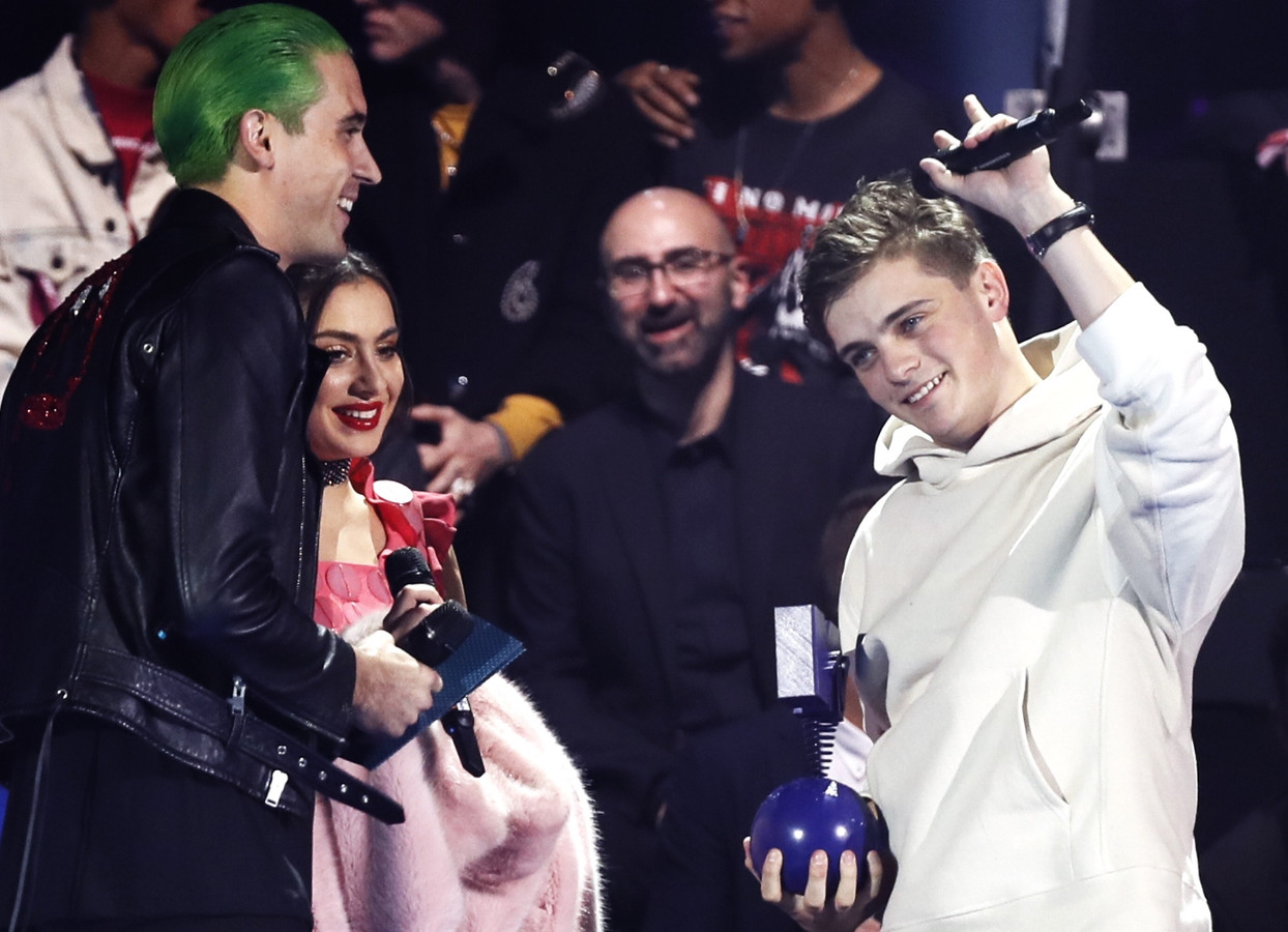 Martin Garrix pakt award, Shawn Mendes en Lady Gaga beste man en vrouw |  Foto | AD.nl