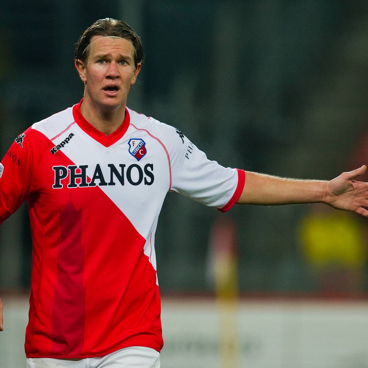 Shirt van FC Utrecht Domtoren in het rugnummer helemaal af Shirt Festival AD