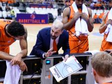 Nederlandse basketballers verliezen omstreden wedstrijd in Rusland
