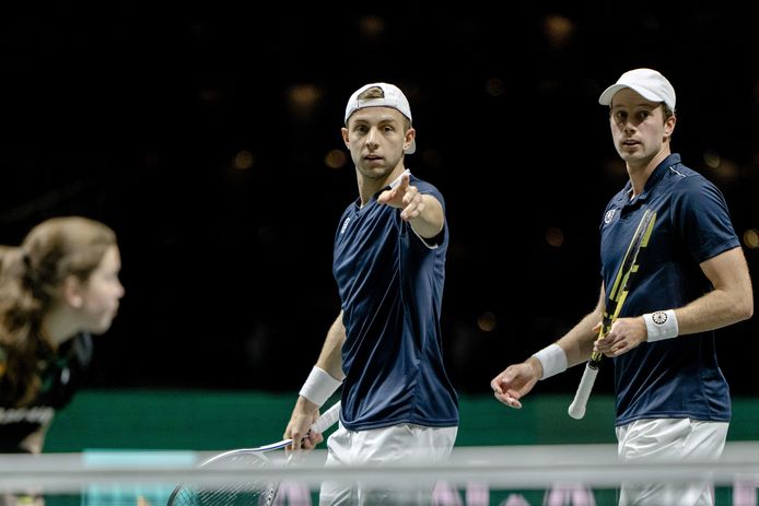Botic van de Zandschulp (r) en Tallon Griekspoor op het ATP-toernooi in Rotterdam.