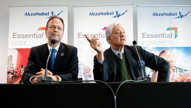 CEO Ton Buchner en de voorzitter van de Raad van Commissarissen Antony Burgmans van AkzoNobel. Beeld anp