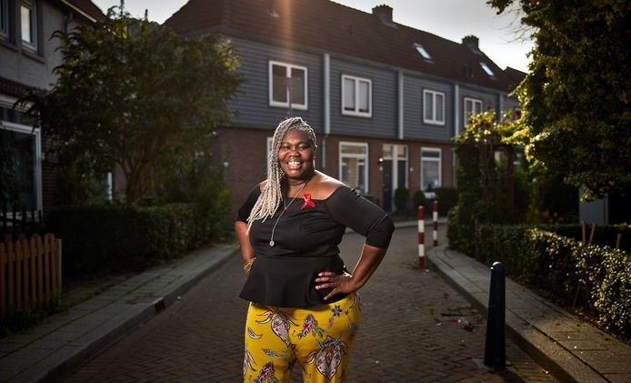 Gloria Summerville hoorde op haar 28ste dat ze hiv-besmet is. ‘Mensen durven niet op dezelfde wc-bril te zitten’