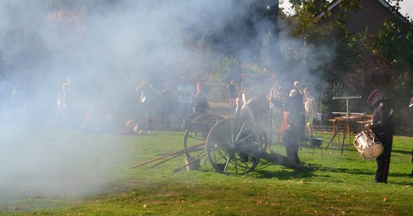 Reek gaat 200 jaar terug in de tijd: kanon in stelling gebracht tegen Napoleon