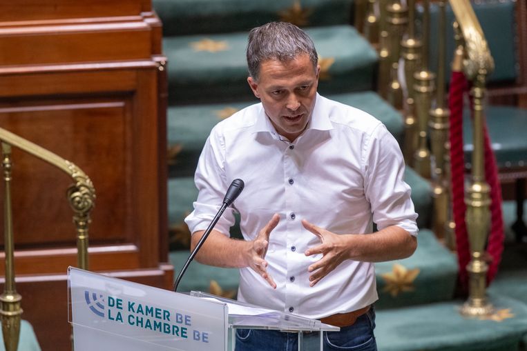 ‘Egbert Lachaert wou tonen no more mister nice guy’ de brokken van de