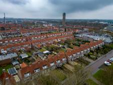 Wat vinden bewoners van oudste huizen in Emmeloord van naderende sloop? ‘Het moet nog even bezinken’  
