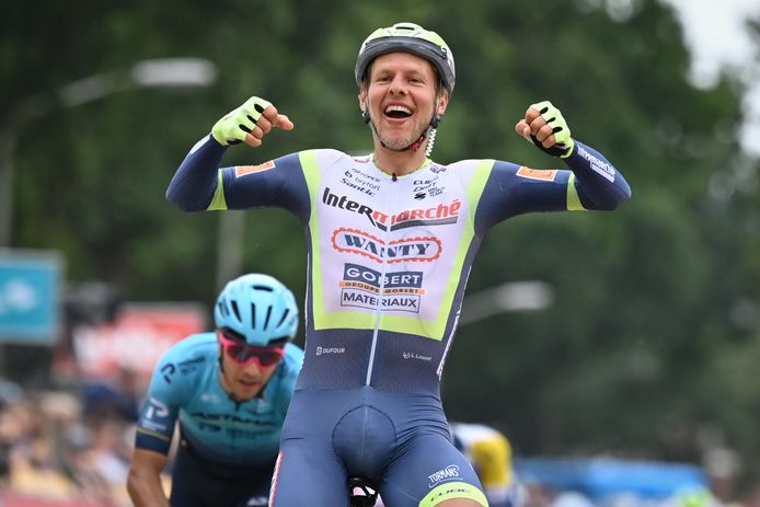 Taco van der Hoorn wint in 2019 in Hoogerheide de voorlopig laatste rit in de Benelux Tour op Nederlandse bodem.