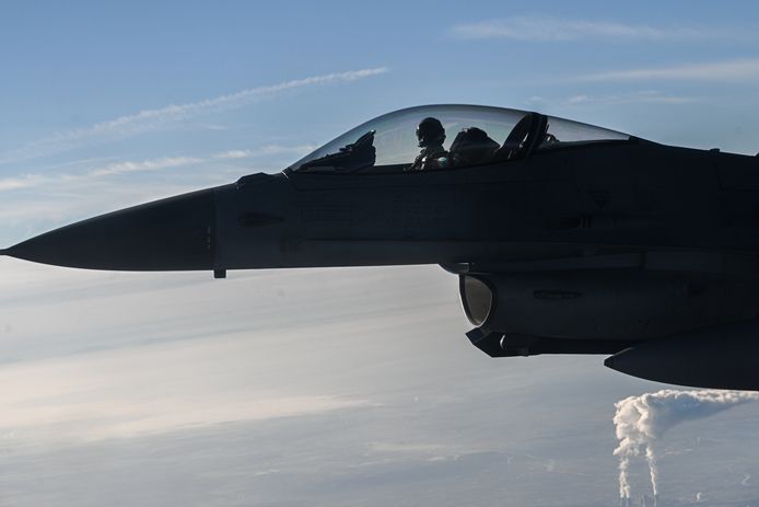 Gaan de Westerse bondgenoten nu wel of geen (of misschien) F16's leveren aan Oekraïne?