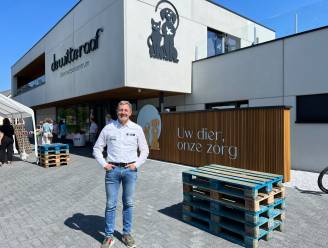 Dierenartsencentrum De Witte Raaf klaar voor de toekomst: “Nieuw praktijkgebouw voldoet nu al aan toekomstige normen”