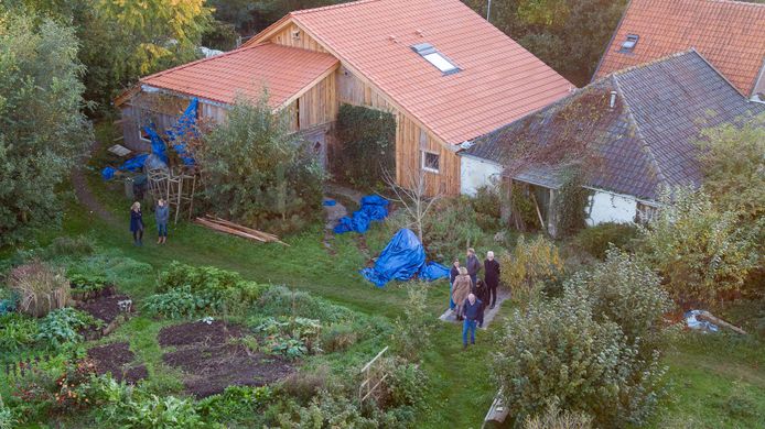 De boerderij in de buurt van het Drentse dorp Ruinerwold waar de kinderen tegen hun wil werden vastgehouden.