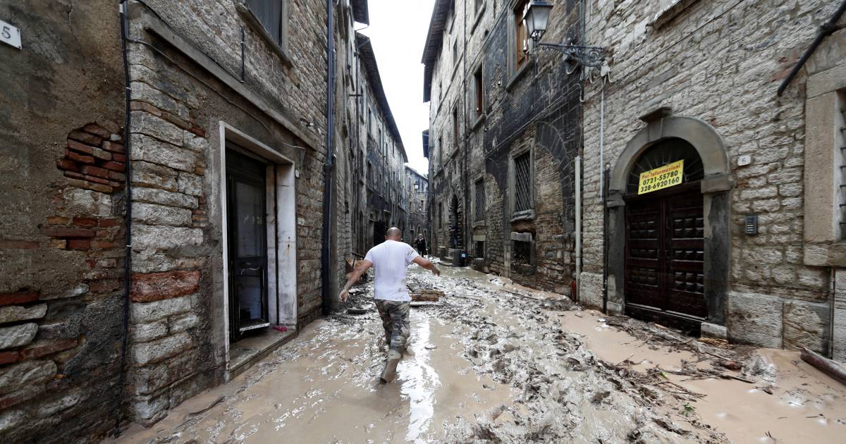 9 morti, 4 dispersi per la forte pioggia in Italia |  All’estero