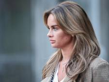Sarah draagt ketting van André niet meer en Loiza gekiekt in pikante lingerie