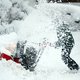 Lawinegevaar, omgevallen bomen en eindeloze files: sneeuwchaos in Duitse en Oostenrijkse Alpen
