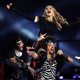 Zong Madonna tijdens Super Bowl nou echt een ode aan een dansrage uit gayclubs?