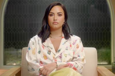 Demi Lovato doet schokkende onthullingen in documentaire: “Verkracht door drugsdealer die me voor dood achterliet”