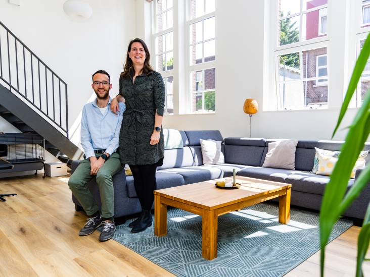 Judith en Erwin wonen in een oud klaslokaal van de LTS: ‘We hebben hier onze trouwfoto’s gemaakt’