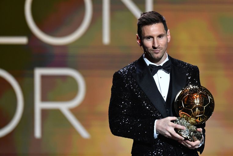 De zevende Ballon d'Or voor Messi: 'God schiep Lionel Messi, en daarna hij weg'