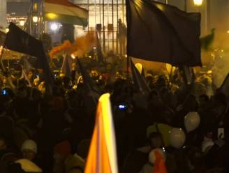 VIDEO. Duizenden Hongaren protesteren opnieuw tegen “slavenwet”, die sinds donderdag van kracht is