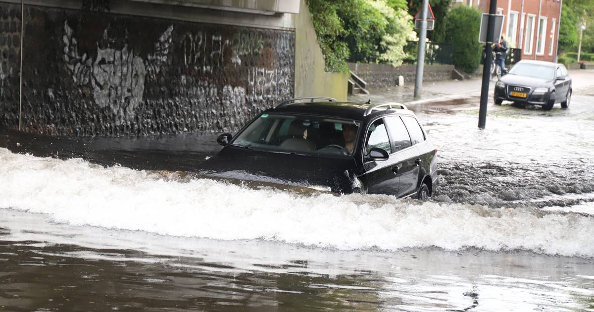 Veel Wateroverlast Op Koudste 6 Augustus Ooit, Code Geel Opgeheven |  Binnenland | Bd.Nl