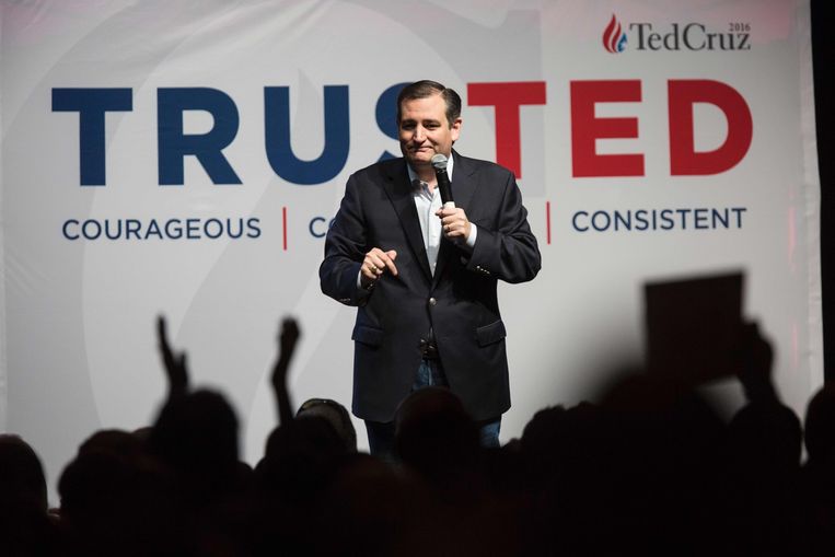 Senator Ted Cruz sloot maandag zijn Super Tuesday-campagne af in Dallas, Texas. Cruz is de favoriet in Texas, maar in de meeste zuidelijke staten, waar hij hoopte goed te scoren, gaat Donald Trump aan kop in de peilingen. Beeld AFP