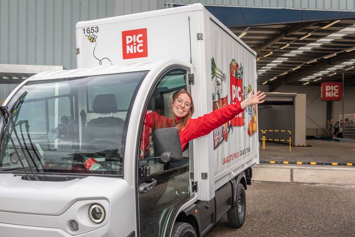 Uitpakken Ziek persoon Grillig Online supermarkt Picnic levert de eerste boodschappen af in Goes: 'Gratis  bezorgd, echt ideaal' | Bevelanden | pzc.nl