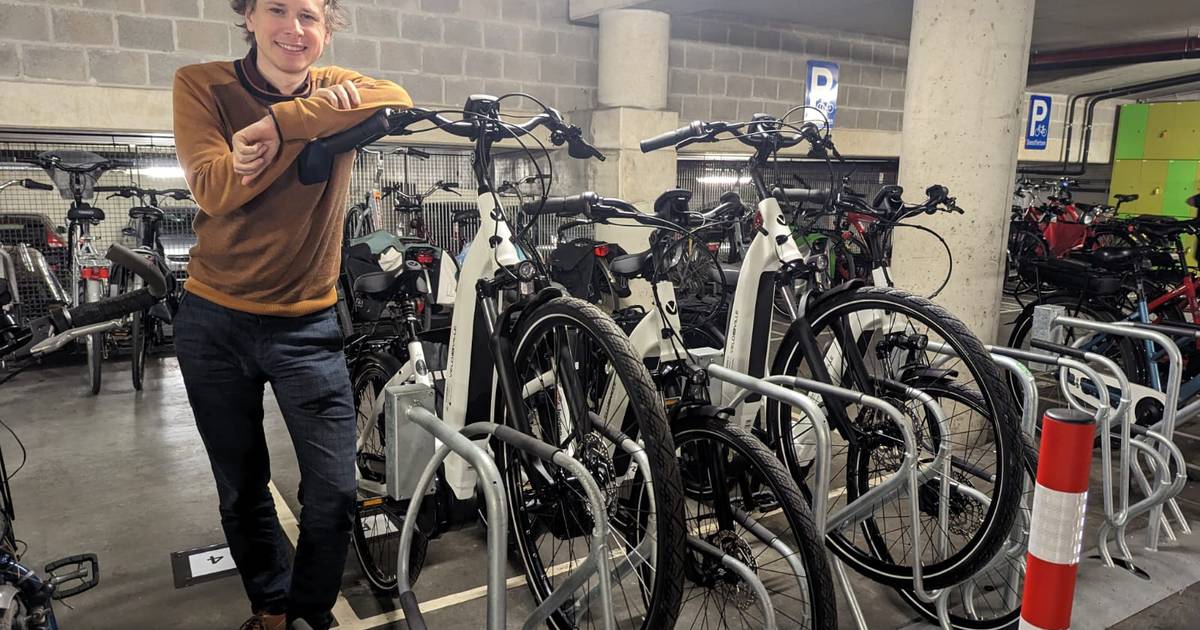 Cirkel erger maken media Stadsmedewerkers nemen steeds vaker de fiets in Leuven: “Aantal elektrische  fietsen verviervoudigd op zeven jaar tijd” | Leuven | hln.be