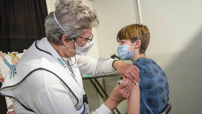 Vrijwilligers klopten al ruim 120.000 uren in West-Vlaamse vaccinatiecentra