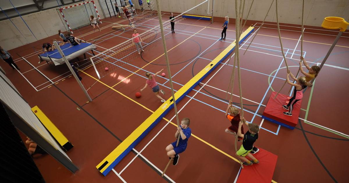 Groep 6 Fonkeling in Spoordonk heeft primeur met nieuwe gymzaal