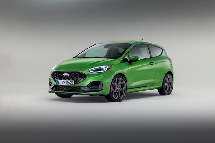 Verdienen transmissie Goodwill Vernieuwde Ford Fiesta voorkomt spookrijden en is zuiniger | Auto | AD.nl