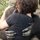 'Eenzaamste chimpansee ter wereld' is dolgelukkig met bezoek