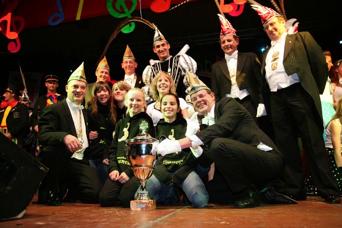 In het verleden wonnen De Spasbinken uit Genk Carnavalissima.
