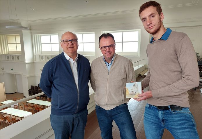 Vlnr: Jean-Marc Jouret, Wim Vandevelde en Sven Bastien met de vierde fierteltegel.