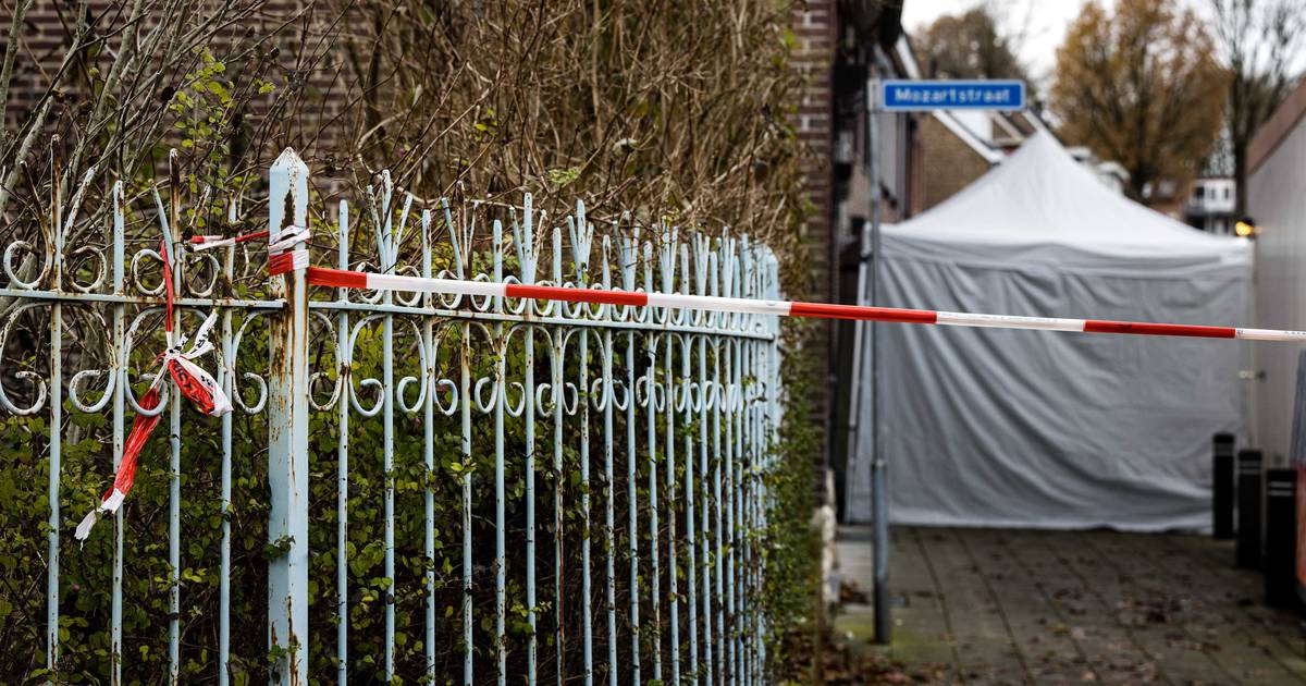 Stille tocht in Brunssum voor vermoorde 14-jarige Gianna | Limburg | AD.nl