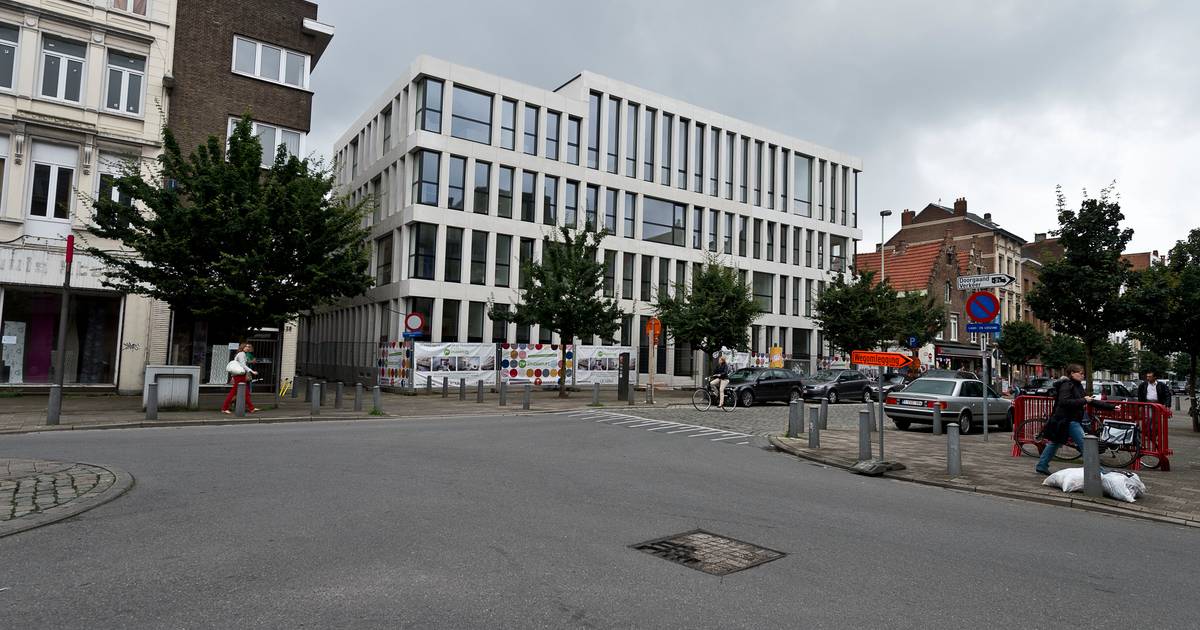 Twee jonge dealers gearresteerd in studentenbuurt Antwerpen hln.be