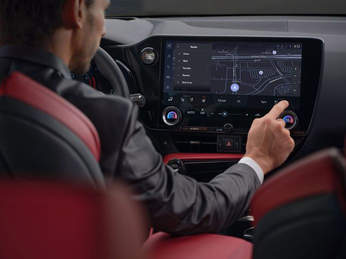 Lexus NX450h+