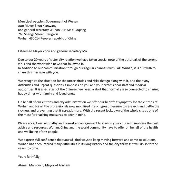 De brief die Arnhems burgemeester Ahmed Marcouch stuurde naar Wuhan.