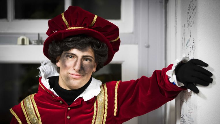 Amsterdam Krijgt Volledig Nieuwe Piet Einde Zwartepietendiscussie De Volkskrant Het uitgangspunt was om geen enkele. amsterdam krijgt volledig nieuwe piet