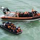 Migranten steken via nieuwe route in bootjes het Kanaal over