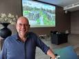 KaFra-directeur Frank van Gool voor een afbeelding van het woontorentjesplan aan de Bulkweg in Tiel-Oost.