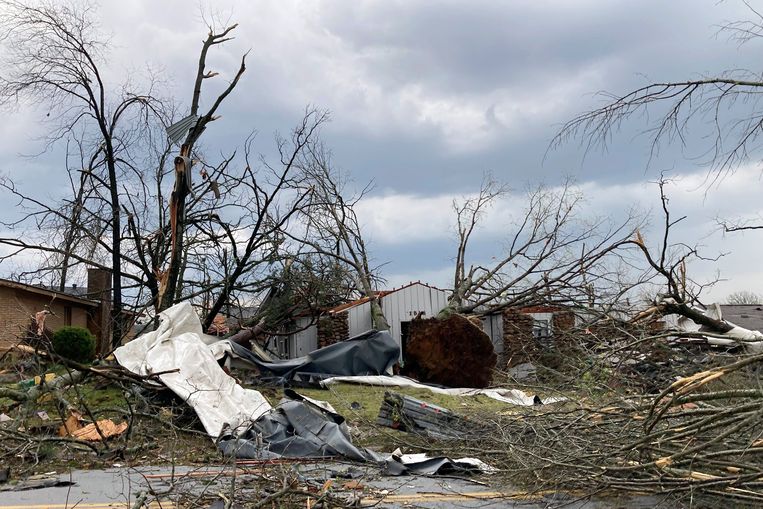 Deadly and hundreds injured by severe hurricanes in the United States