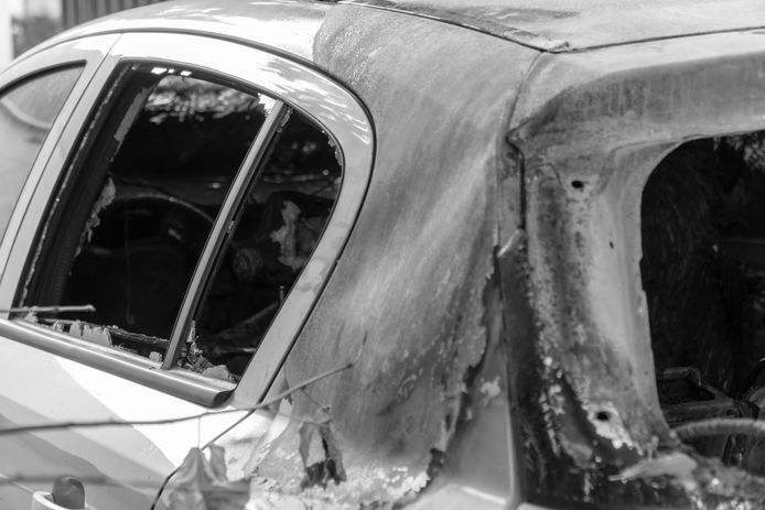 De auto van Ebrahim Buzhu was in brand gestoken om sporen uit te wissen. Beeld ter illustratie.